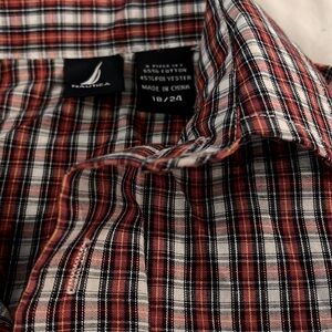 3/$15💟 Nautica Boys Shirt 18-24M